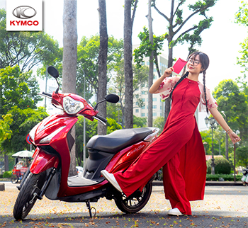 Cùng Candy Hermosa 50 đi chùa cầu may đầu năm