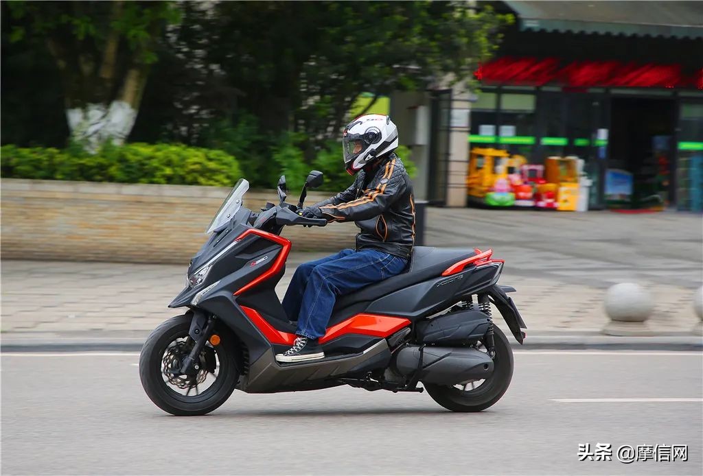 xe ga phân khối lớn