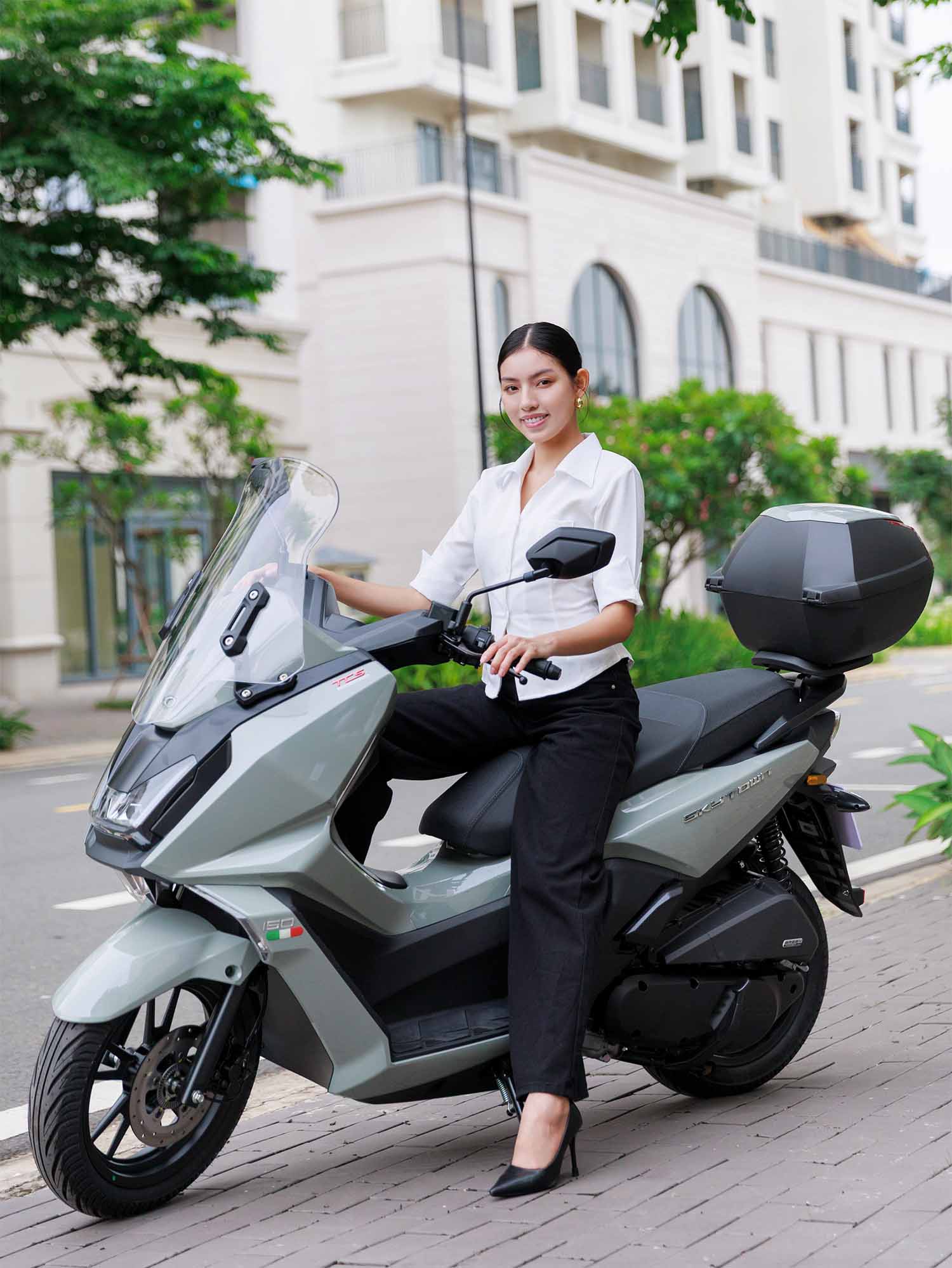 sky-town-150-110826-011 Kymco Sky Town 150cc